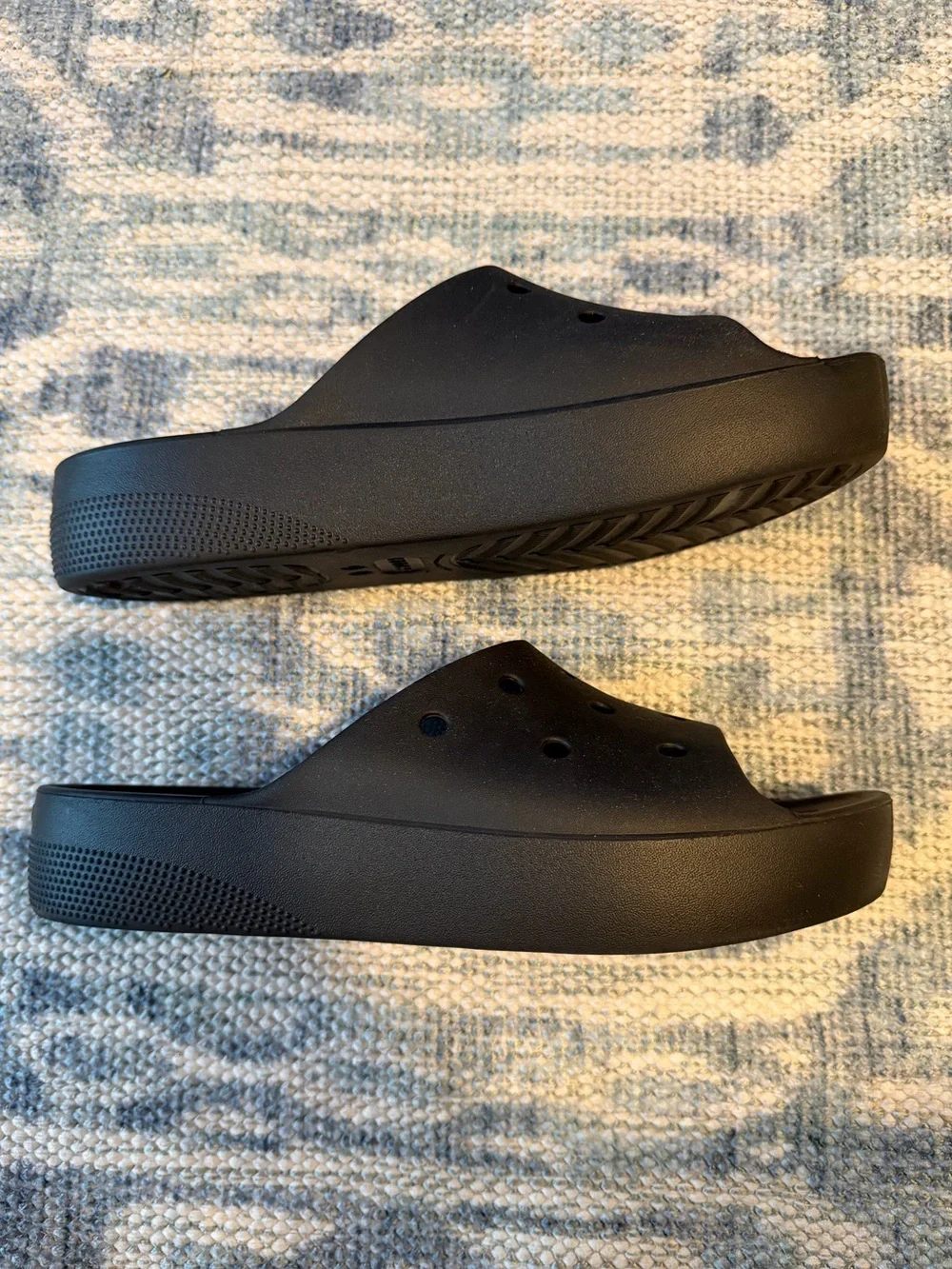 Crocs Iconic Comfort Platform Slide - Black